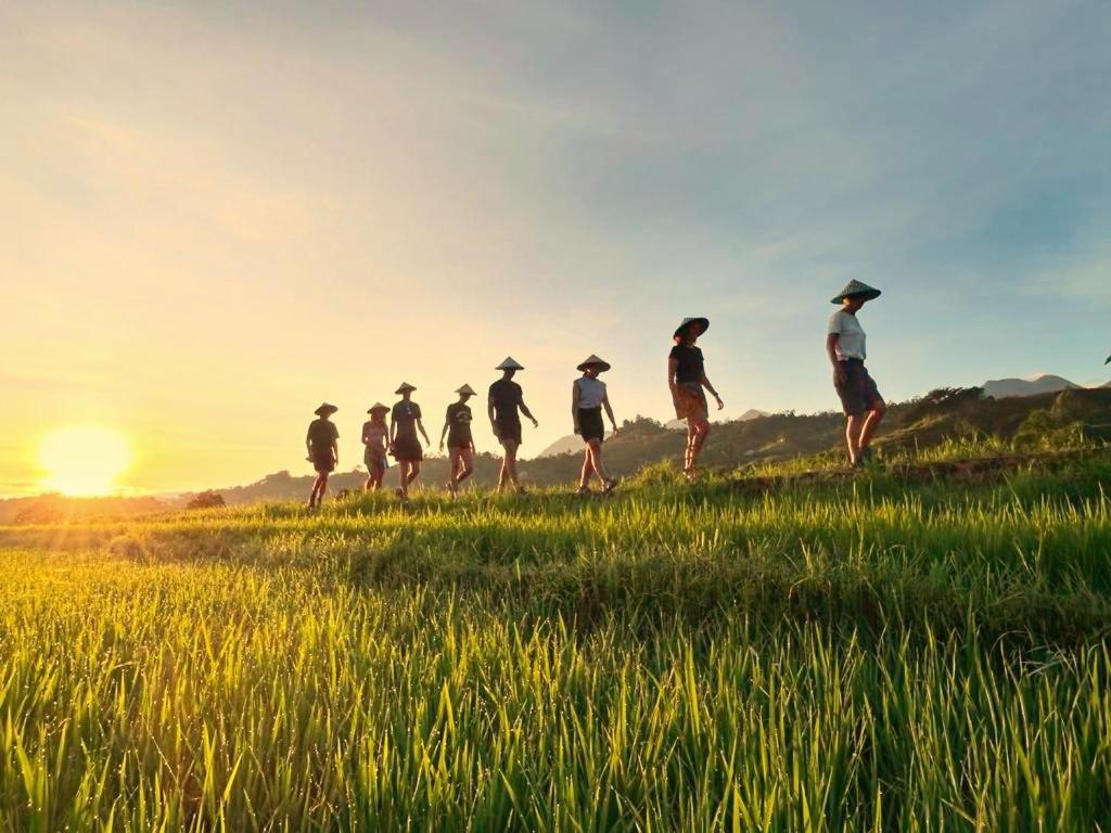 Sun Rice Homestay Ruteng Buitenkant foto