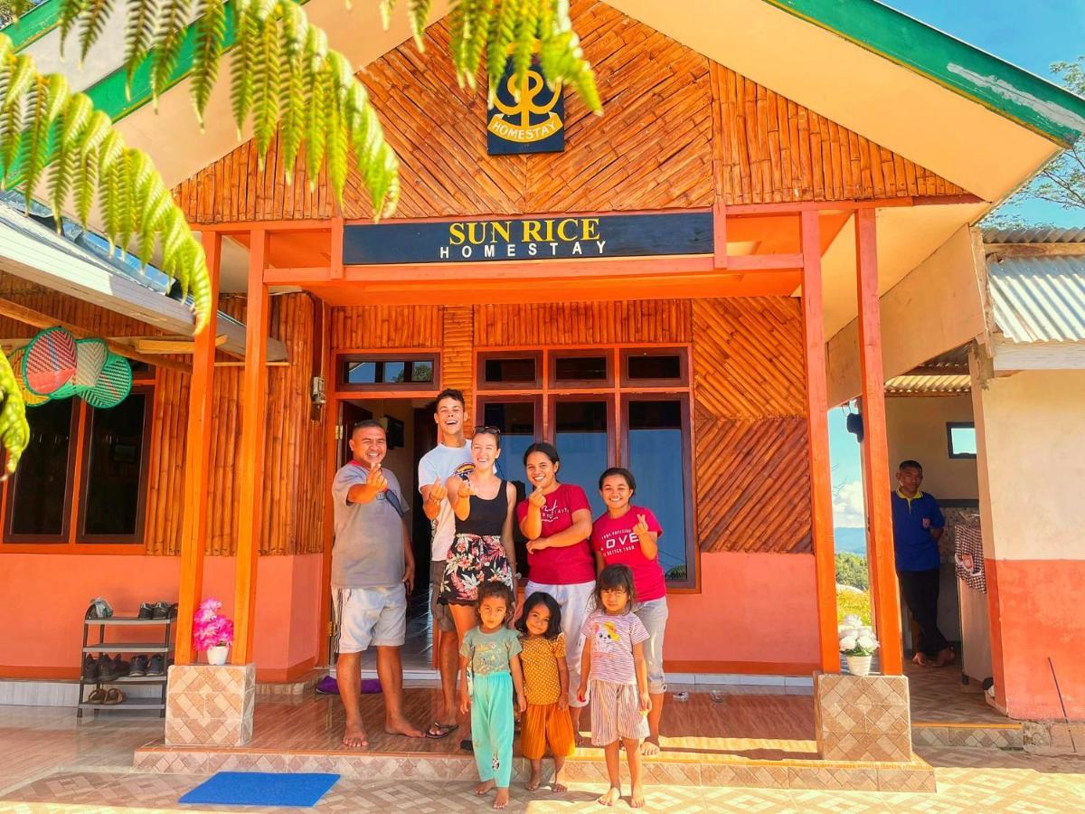 Sun Rice Homestay Ruteng Buitenkant foto
