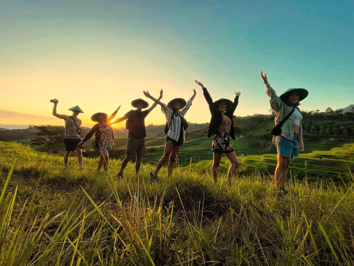 Sun Rice Homestay Ruteng Buitenkant foto