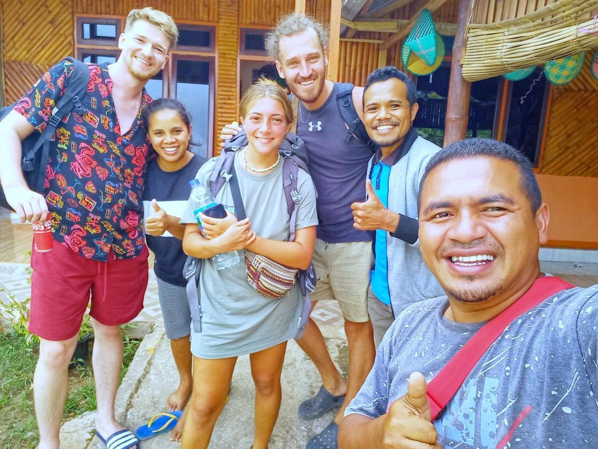 Sun Rice Homestay Ruteng Buitenkant foto