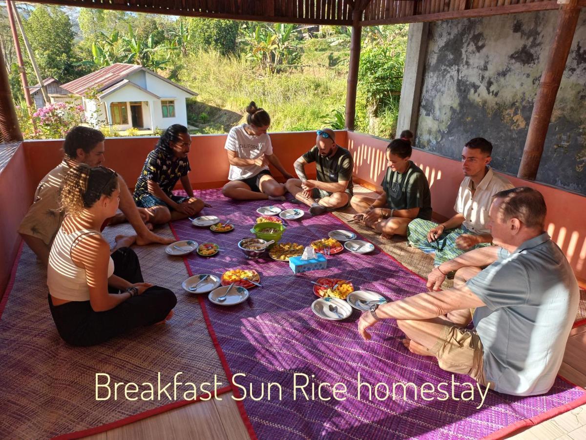 Sun Rice Homestay Ruteng Buitenkant foto